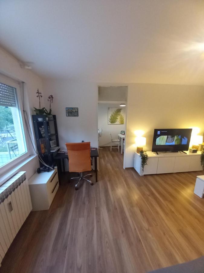 Apartment Jarun Comfort Zagreb Exterior foto